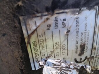 Búracie kladivo na traktorbáger Caterpillar - 3