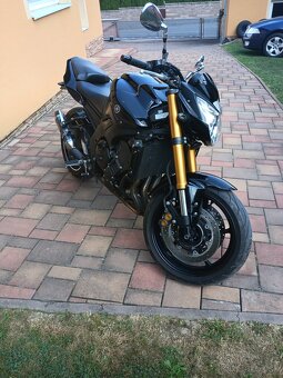 Yamaha FZ8 - 3