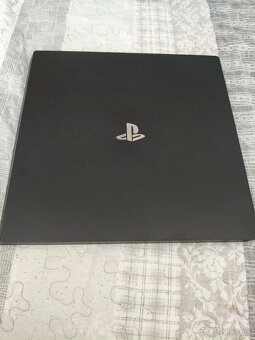 Vrchný diel PS 4 pro - 3