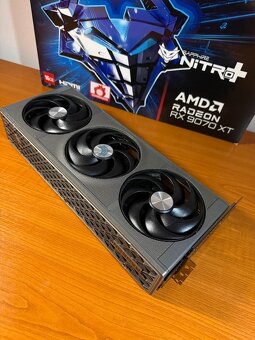 Grafická karta (GPU) SAPPHIRE NITRO+ AMD Radeon RX 9070 XT G - 3