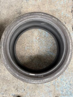 Pneu R19 245/40 BRIDGESTONE - 3