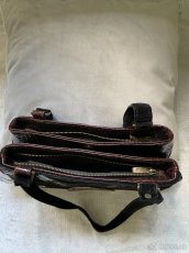 Čierna velúrová kabelka s aplikáciou  - zn. MISS SIXTY - 3