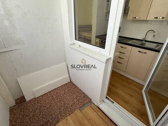 SLOVREAL -PREDAJ 1 IZBOVÝ BYT HANDLOVÁ - 3