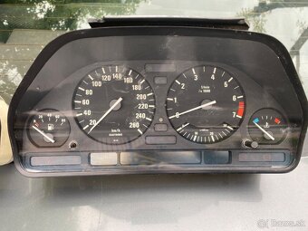 Predám budíky na BMW e34 benzín/diesel - 3