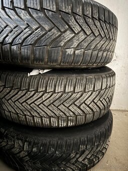 205/60R16 - 3