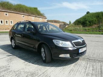 Škoda Octavia Combi 2.0 TDI CR DPF Elegance - 3