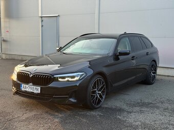 BMW 520i Touring G31 2023 99tis. odpočet DPH - 3
