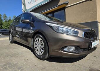 Kia Cee´d 1.6-150KW-AUT-KAMERA-POLOKŮŽE - 3