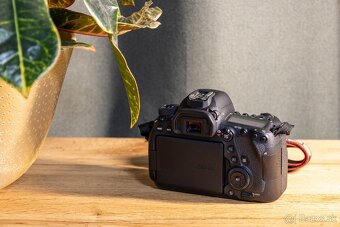 Canon 6D Mark II (top stav) - 3