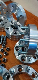 Rozsirovacie podlozky, stiftove zavitove priechodne cierne - 3