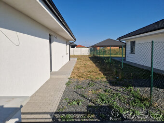 BOSEN |  3izb Rodinný dvojdom v štandarde a vlastným parkova - 3