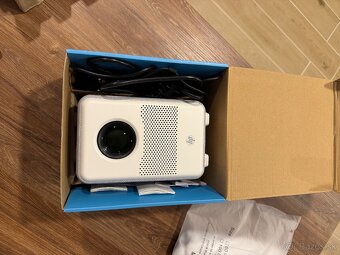 Nový HP Projector CC200 s diaľkovým ovládačom plus plátno - 3