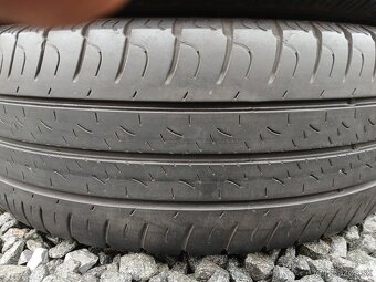Predám jazdené letné pneumatiky GOODYEAR 215/60 r17 C. - 3