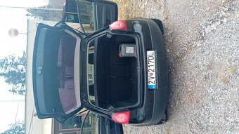 Predám Wolkswagen golf 5 2.0 tdi - 3