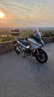 Honda Forza 750 - 3
