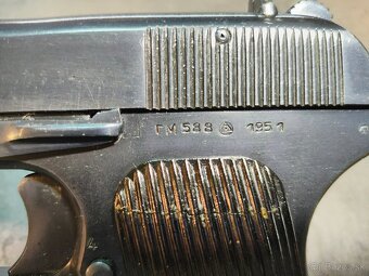 PIŠTOĽ TOKAREV TT33, r.v.1951 s púzdrom a dvoma zásobníkmi - 3