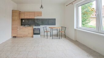 Výhodná ponuka Priestorný rodinný dom v Dvoroch nad Žitavou - 3