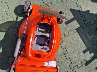 Predám Husqvarna LC 347iVX bez akumulátora a nabíjačky - 3
