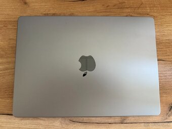 Predám MacBook Pro 14" M1 Pro, 16 GB RAM, 512 GB SSD - 3
