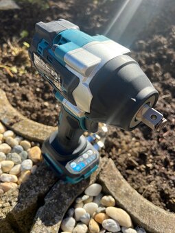 Makita DTW700 - 3