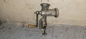 Mlynček na mäso,obrazy - 3