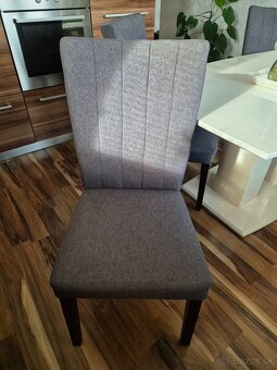 Stôl a stoličky - jedálenský set - 3