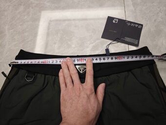 Prada nohavice vel M/L - 3