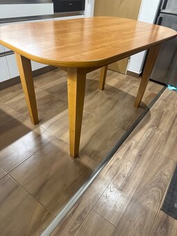 Jedálenský stôl - 3