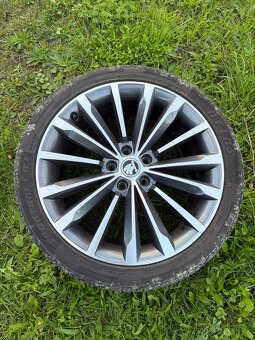 Trinity 5x112 235/40 r19 letné pneumatiky - 3