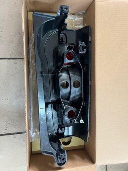 Svetlo Peugeot Rifter - 3