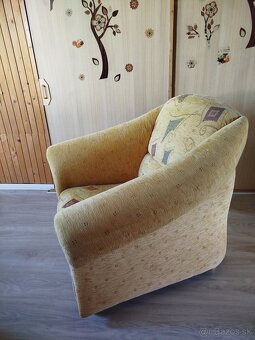 2 zachovalo kresla - 3