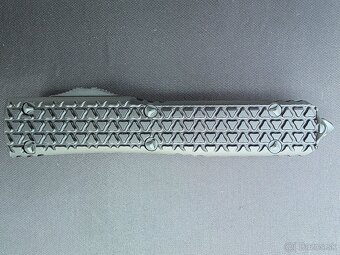 Microtech Ultratech Hellhound Tri Grip Black Hardware - 3