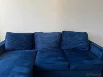 Zamatový modrý gauč - 3