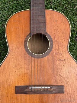 Akusticka gitara - 3