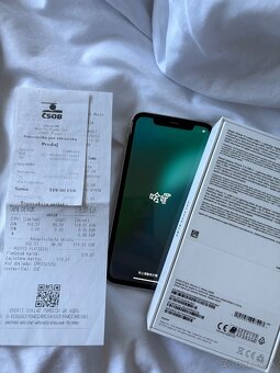 iPhone 11 - 3