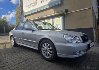 Hyundai Sonata 2.0-po kroupách,jinak TOP stav1 - 3