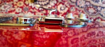 Brian May Guitars - 3