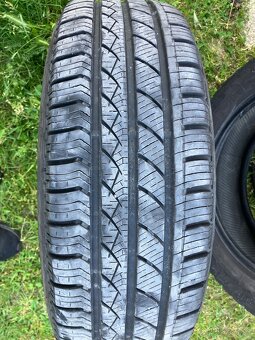 Celoročne pneu 215/60R17 - 3