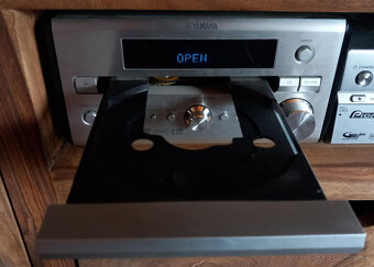 Yamaha RDX-E700 rádio-zosilňovač-CD/DVD prehrávač MP3 - 3