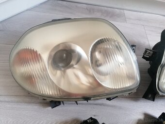 Renault Clio Predné a Zadné svetlá - 3
