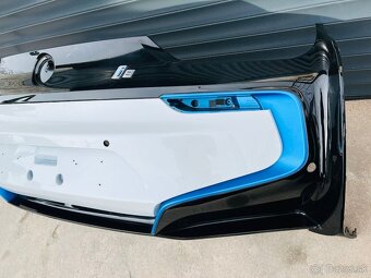 BMW i8 zadní nárazník - 3