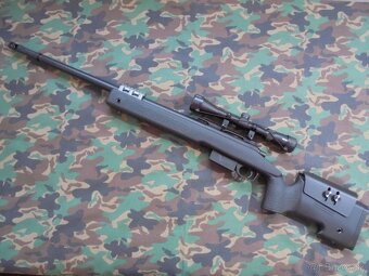 Tokyo Marui M40A5 sniper rifle. - 3