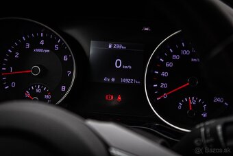 Kia Ceed SW 1.5 TGDi Silver, 1. Majiteľ, Navi,Kamera,Connect - 3