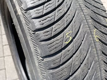 1ks zimná 235/55R19 Michelin - 3