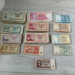 Papierové bankovky=juhoslovanske+ukrajinské+ruské - 3