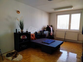 Predaj - 2-izb. - Praktický investičný byt s balkónom… - 3