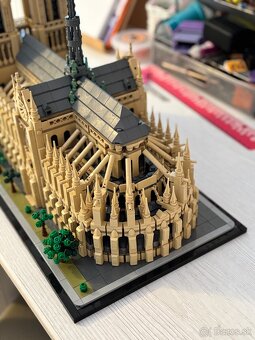 Predám LEGO Notre Dame 21061 – poskladaný model - 3