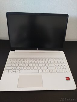 HP Ryzen 3 - 3