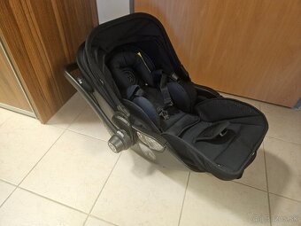 Vajíčko KIDDY Evoluna i-size 2 Black + Isofix základňa - 3