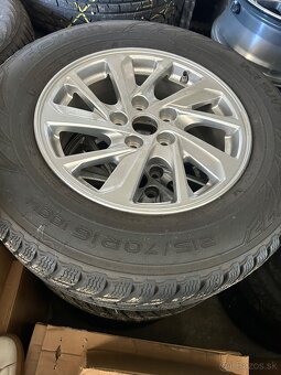 Komplety 5x114,3 r16 215/70 nikian - 3